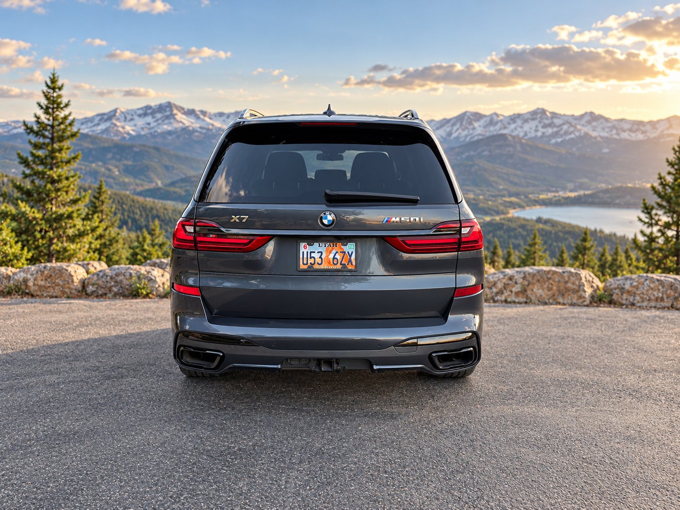 2020 BMW X7 M50i · Arctic Grey