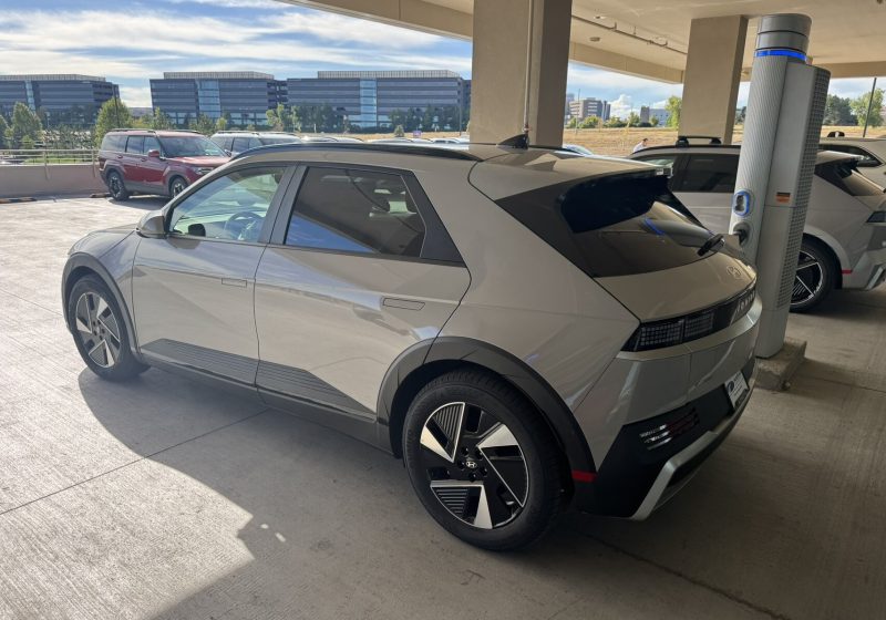 2025 Hyundai Ioniq photo