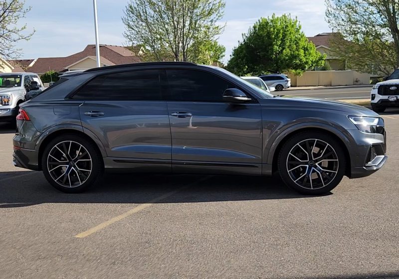 2020 Audi SQ8 Premium Plus photo