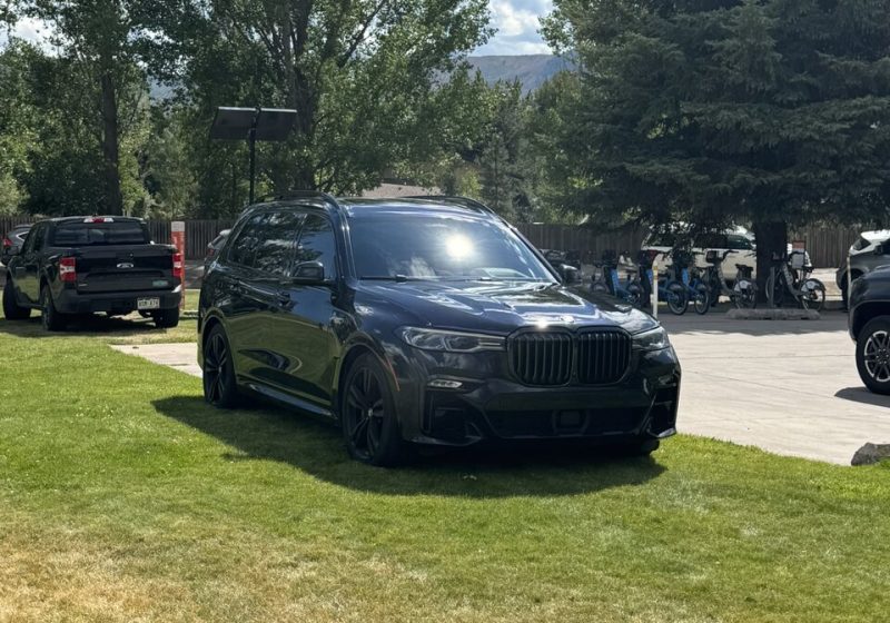 2020 BMW X7 M50i — luxury car rental in Aspen