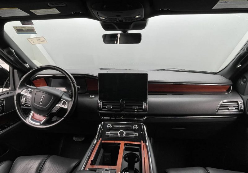 2024 Lincoln Navigator Reserve photo