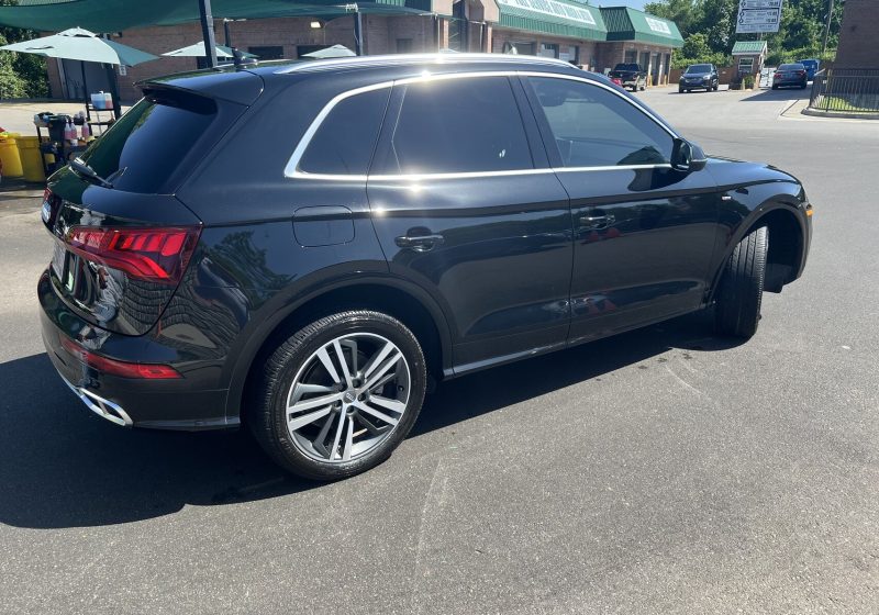 2020 Audi Q5 Premium Plus photo