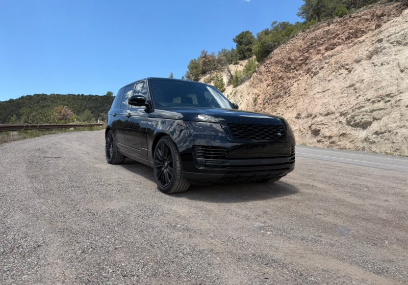 2018 Land Rover Range Rover HSE — luxury car rental in Aspen