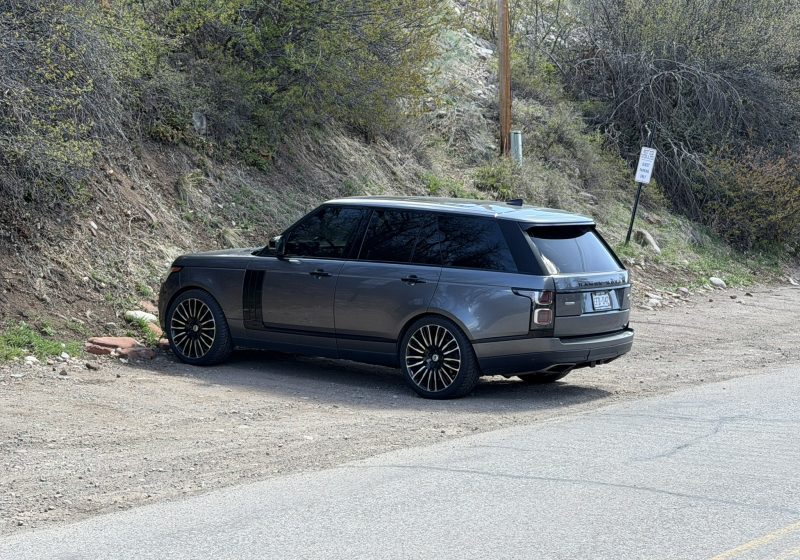 2017 Land Rover Range Rover Supercharged — luxury car rental in Aspen